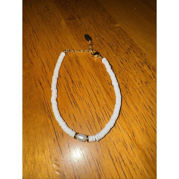 SALTI CALI Windansea Bracelet Pearl Salty Shells NWT White & Gold - Picture 2 of 6